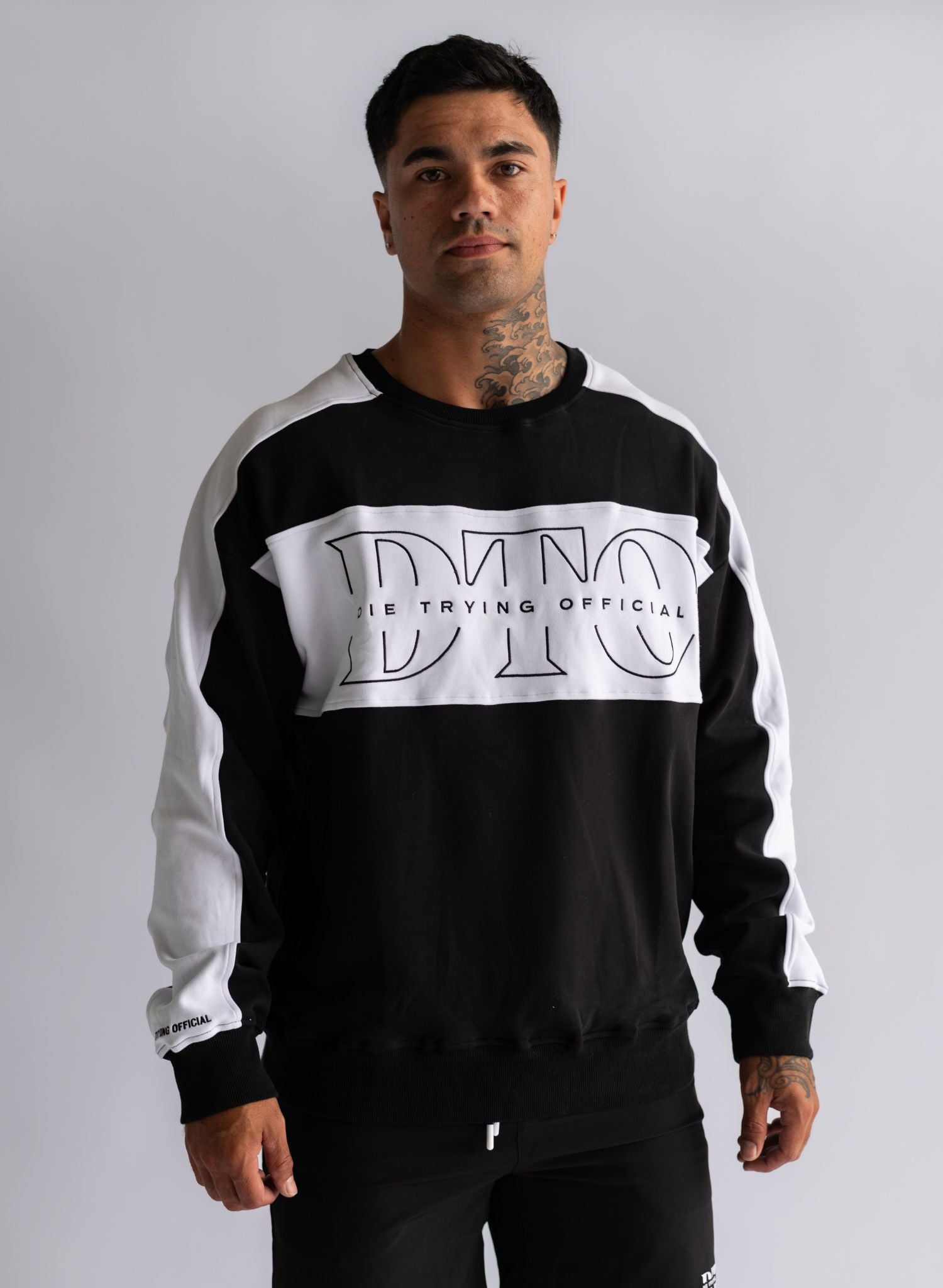 Core Crew Neck Sweater - Black